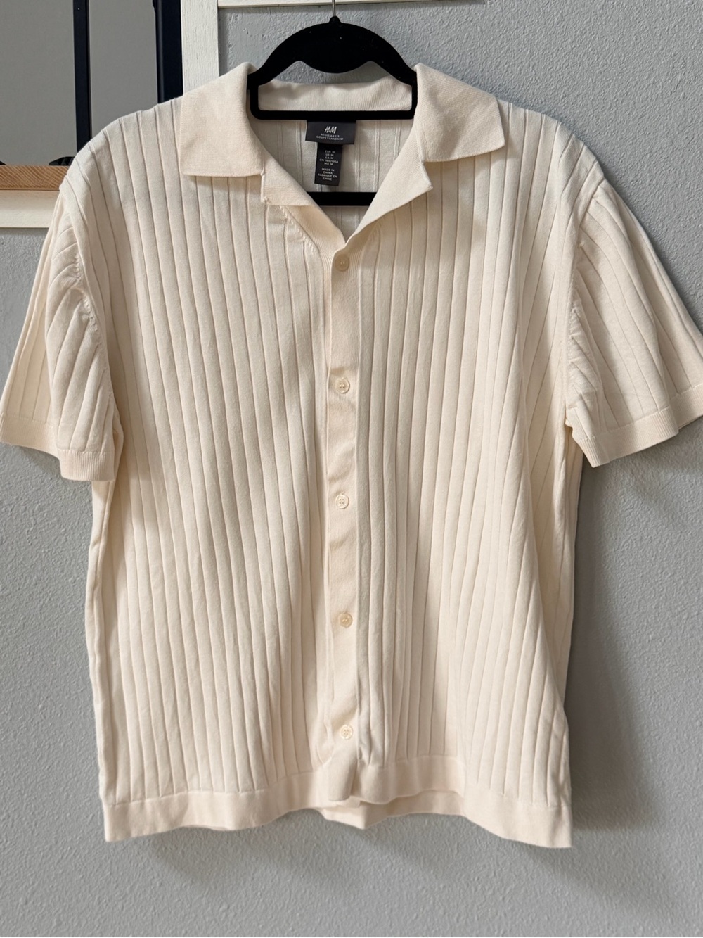 H&M Cream Regular-Fit Rib-Knit Button-Up Shirt - Size Medium - Picture 2 of 14